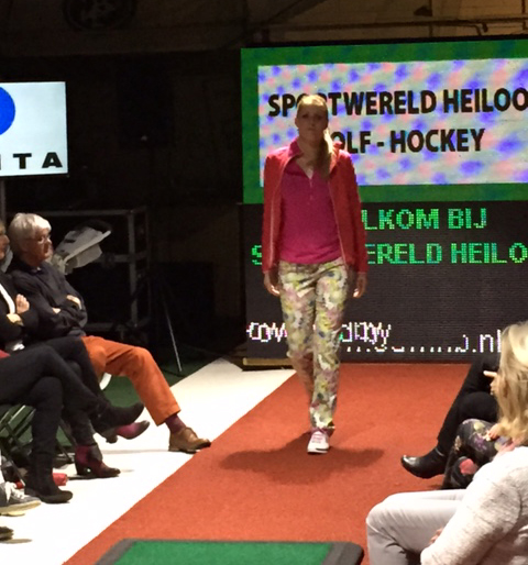 Fashion show Sportwereld Heiloo opnieuw een succes Fashion show Sportwereld Heiloo opnieuw een succes